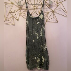 Daytrip medium top with pockets.